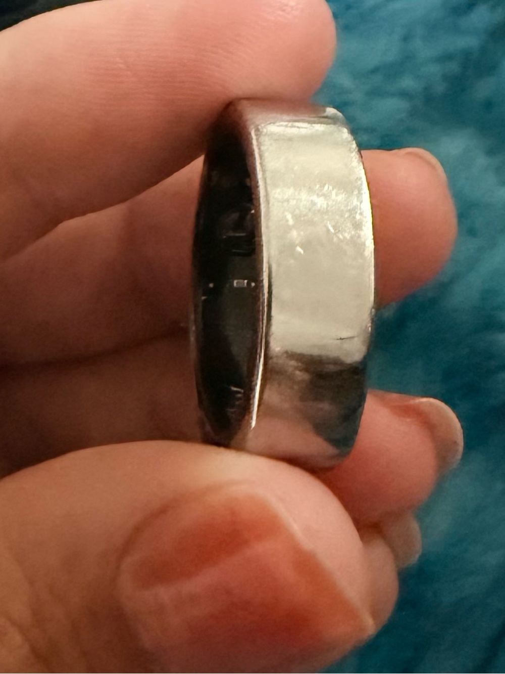 Size 11–Oura Silver Smart Ring - Picture 6 of 11